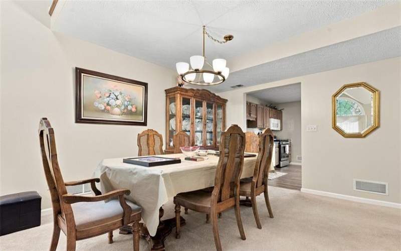 379 Country View Drive, Lower Burrell, 15068, 3 Bedroom Bedrooms, 10 Room Rooms,2 BathroomBathrooms,Residential,For Sale,Country View Drive,1779441