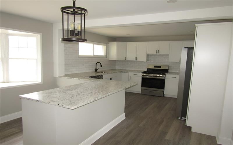 412 Belrose Dr, Rostraver Township, 15012, 4 Bedroom Bedrooms, 8 Room Rooms,2 BathroomBathrooms,Residential,For Sale,Belrose Dr,1779487
