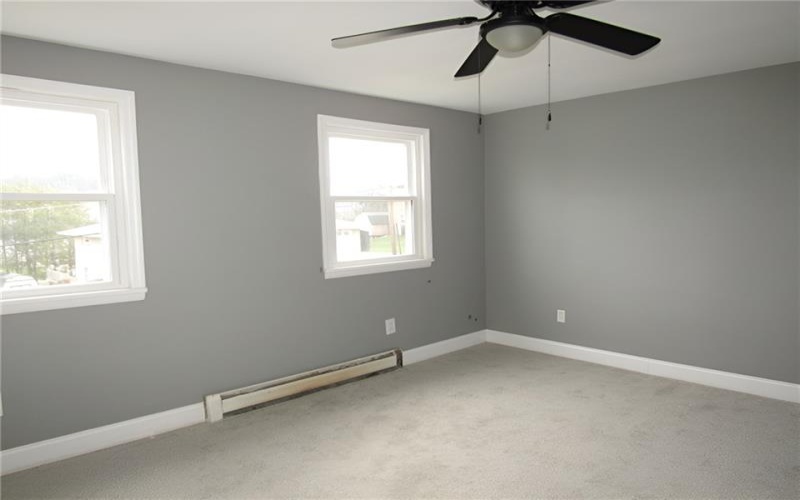 412 Belrose Dr, Rostraver Township, 15012, 4 Bedroom Bedrooms, 8 Room Rooms,2 BathroomBathrooms,Residential,For Sale,Belrose Dr,1779487