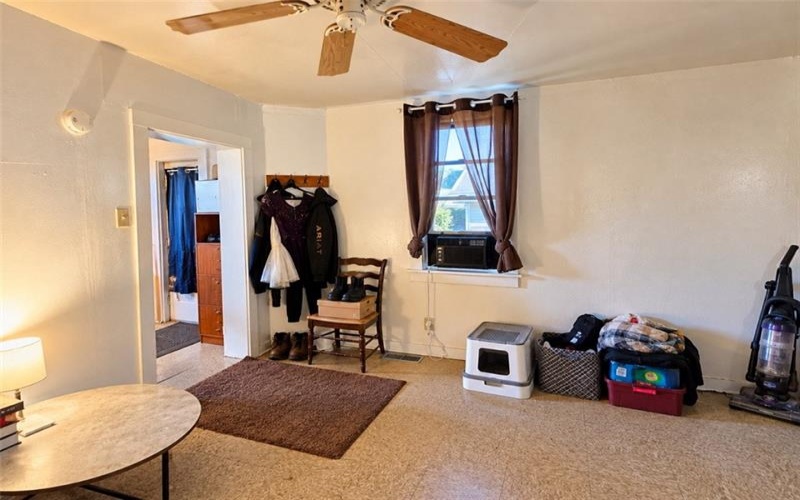 206 Holmes St, Vandergrift, 15690, ,Multi-unit,For Sale,Holmes St,1779496