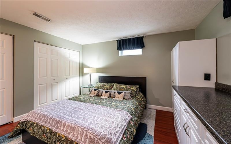 118 Stratford Ct, New Stanton, 15672, 4 Bedroom Bedrooms, 9 Room Rooms,3 BathroomBathrooms,Residential,For Sale,Stratford Ct,1779511