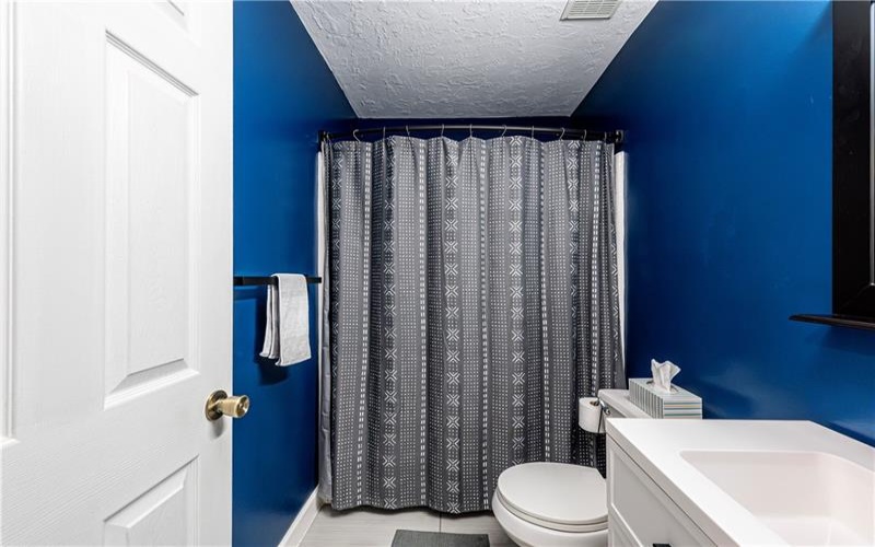118 Stratford Ct, New Stanton, 15672, 4 Bedroom Bedrooms, 9 Room Rooms,3 BathroomBathrooms,Residential,For Sale,Stratford Ct,1779511