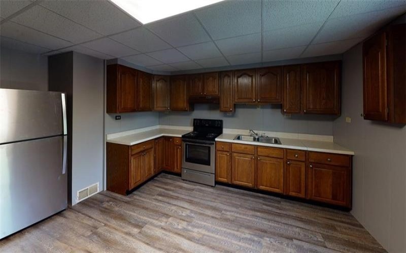 8515 Broadway St, Westmoreland City, 15692, 3 Bedroom Bedrooms, 6 Room Rooms,1.1 BathroomBathrooms,Residential,For Sale,Broadway St,1779524