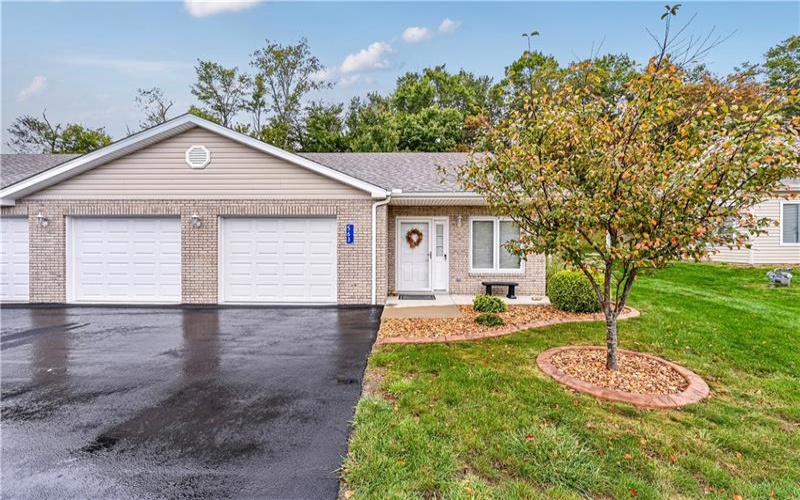 563 Sunview Cir, Latrobe, 15650, 3 Bedroom Bedrooms, 7 Room Rooms,2 BathroomBathrooms,Residential,For Sale,Sunview Cir,1779532