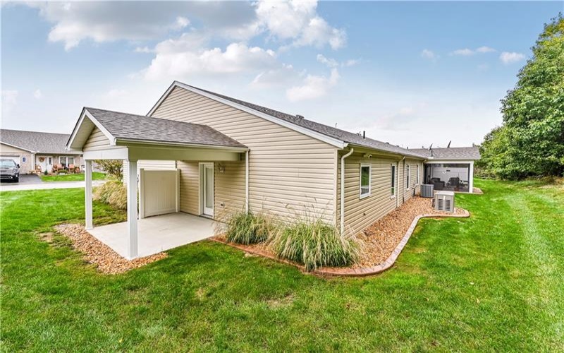 563 Sunview Cir, Latrobe, 15650, 3 Bedroom Bedrooms, 7 Room Rooms,2 BathroomBathrooms,Residential,For Sale,Sunview Cir,1779532