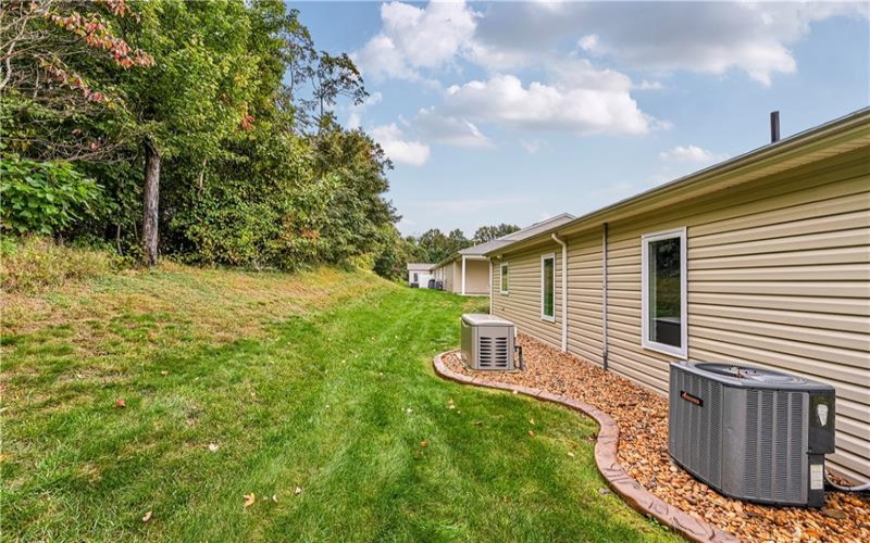 563 Sunview Cir, Latrobe, 15650, 3 Bedroom Bedrooms, 7 Room Rooms,2 BathroomBathrooms,Residential,For Sale,Sunview Cir,1779532