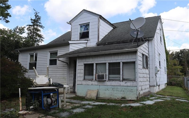 1298 Route 30, Laughlintown, 15655, 3 Bedroom Bedrooms, 8 Room Rooms,2 BathroomBathrooms,Residential,For Sale,Route 30,1779546