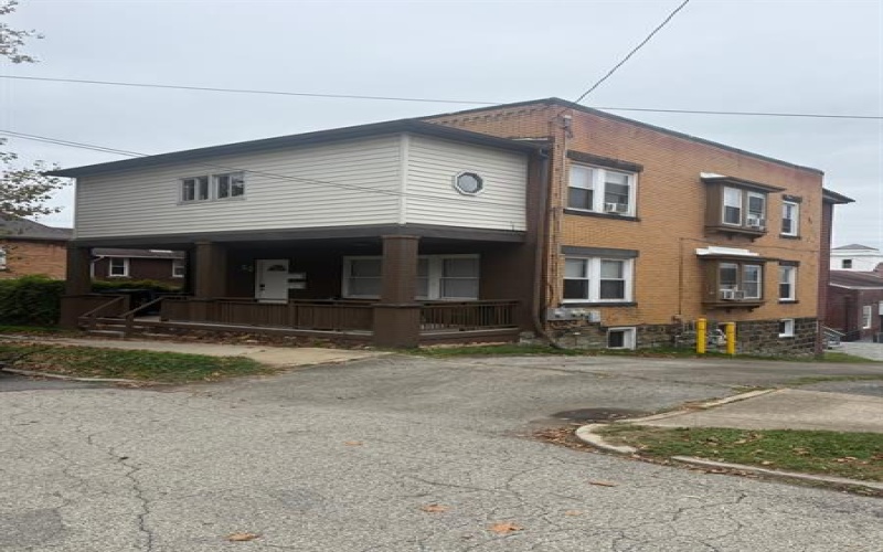 52 1st STREET, Jeannette, 15644, ,Multi-unit,For Sale,1st,1779596