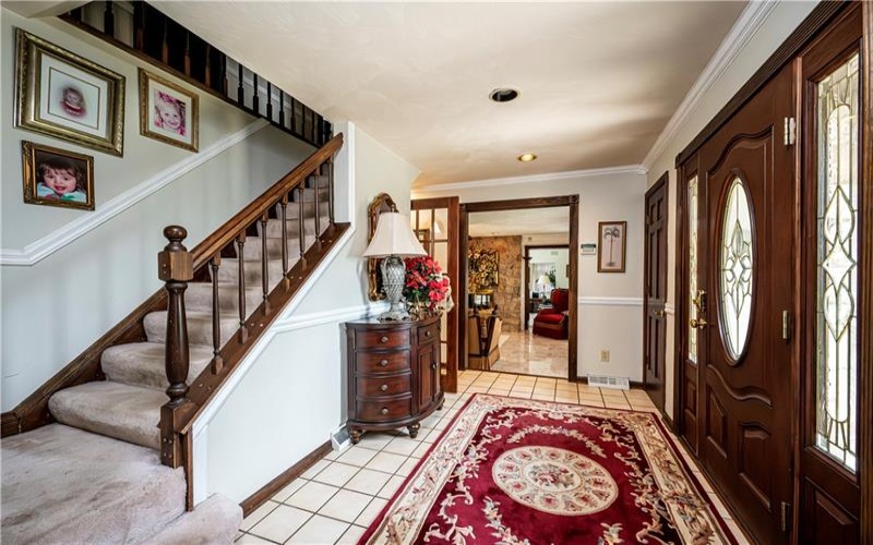 122 Farmington Pl, Greensburg, 15601, 4 Bedroom Bedrooms, ,4 BathroomBathrooms,Residential,For Sale,Farmington Pl,1779616