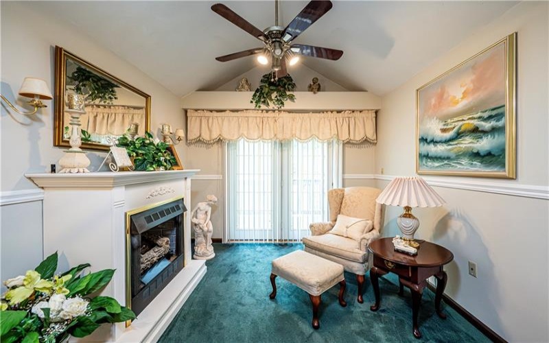 122 Farmington Pl, Greensburg, 15601, 4 Bedroom Bedrooms, ,4 BathroomBathrooms,Residential,For Sale,Farmington Pl,1779616