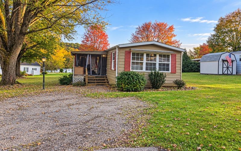 609 Sparrow Drive, Apollo, 15613, 2 Bedroom Bedrooms, ,1 BathroomBathrooms,Residential,For Sale,Sparrow Drive,1779620