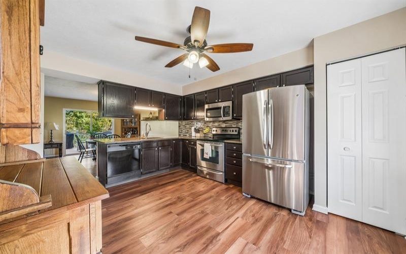 123 Manor View Drive, Manor, 15665, 3 Bedroom Bedrooms, 7 Room Rooms,2.1 BathroomBathrooms,Residential,For Sale,Manor View Drive,1779636
