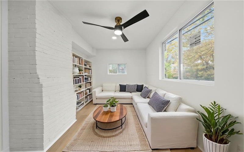 170 Belmont Ave, Meadow Lands, 15347, 3 Bedroom Bedrooms, ,2.1 BathroomBathrooms,Residential,For Sale,Belmont Ave,1779191