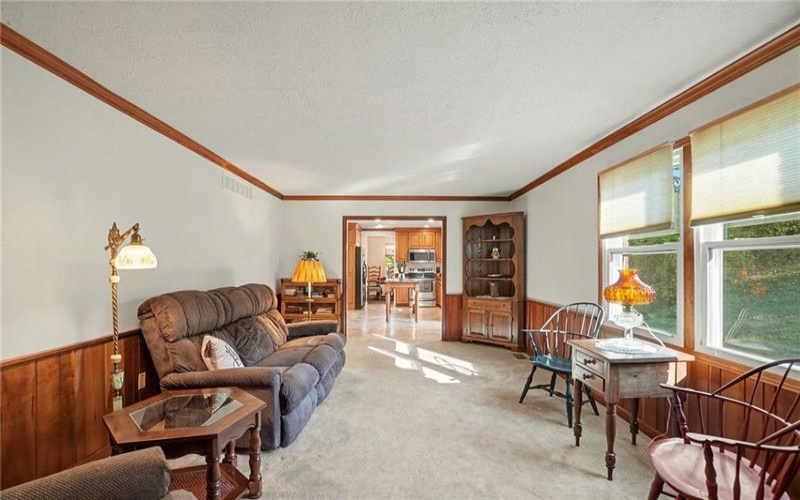 29 Woodland Road, Hickory, 15340, 4 Bedroom Bedrooms, 11 Room Rooms,2.1 BathroomBathrooms,Residential,For Sale,Woodland Road,1779142