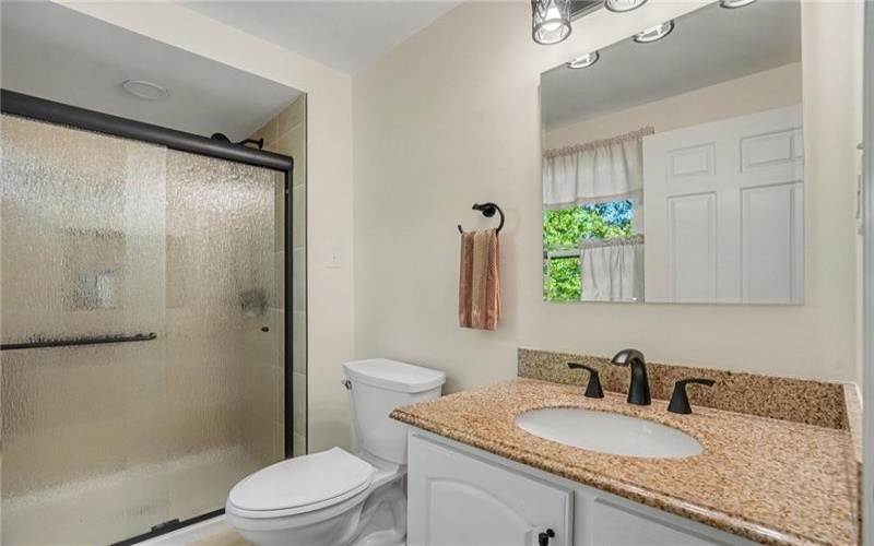 29 Woodland Road, Hickory, 15340, 4 Bedroom Bedrooms, 11 Room Rooms,2.1 BathroomBathrooms,Residential,For Sale,Woodland Road,1779142
