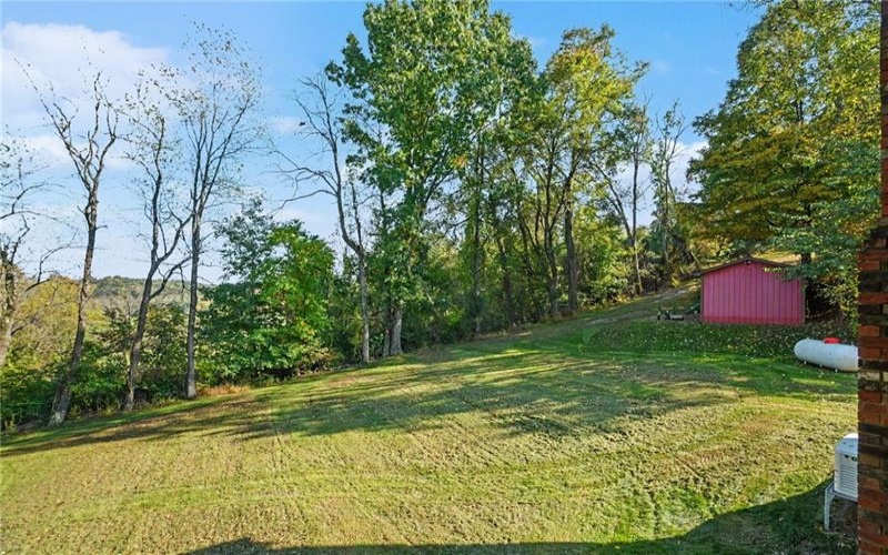 29 Woodland Road, Hickory, 15340, 4 Bedroom Bedrooms, 11 Room Rooms,2.1 BathroomBathrooms,Residential,For Sale,Woodland Road,1779142