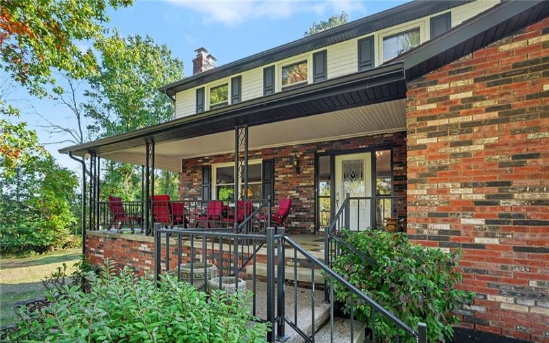 29 Woodland Road, Hickory, 15340, 4 Bedroom Bedrooms, 11 Room Rooms,2.1 BathroomBathrooms,Residential,For Sale,Woodland Road,1779142