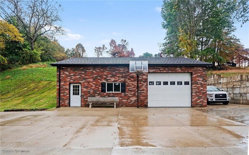 29 Woodland Road, Hickory, 15340, 4 Bedroom Bedrooms, 11 Room Rooms,2.1 BathroomBathrooms,Residential,For Sale,Woodland Road,1779142