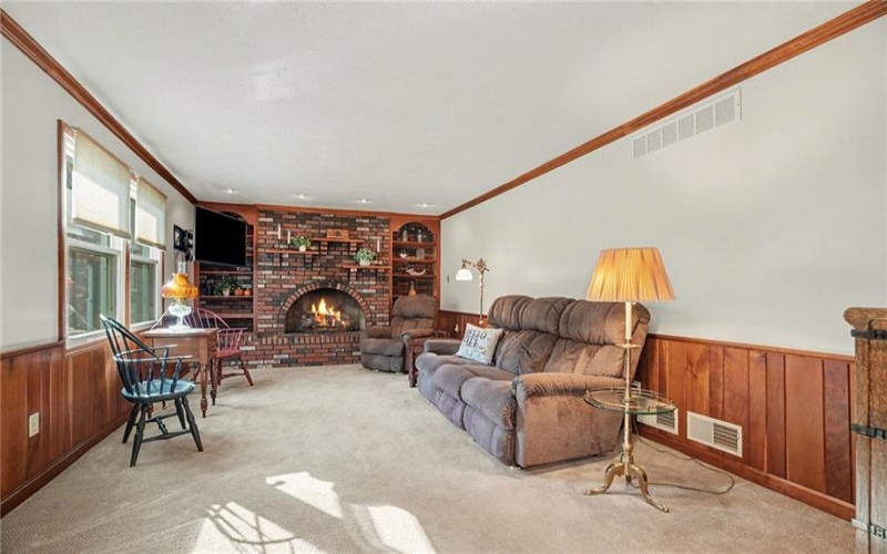 29 Woodland Road, Hickory, 15340, 4 Bedroom Bedrooms, 11 Room Rooms,2.1 BathroomBathrooms,Residential,For Sale,Woodland Road,1779142