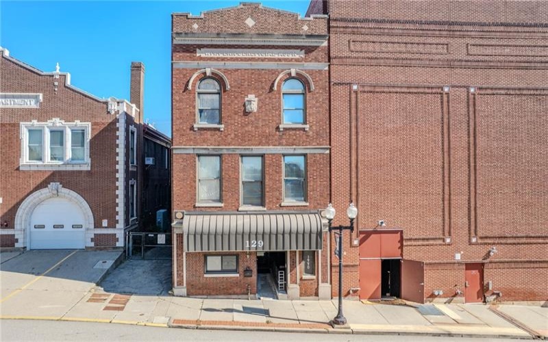 129 Pennsylvania Ave, Greensburg, 15601, ,Commercial-industrial-business,For Sale,Pennsylvania Ave,1779883