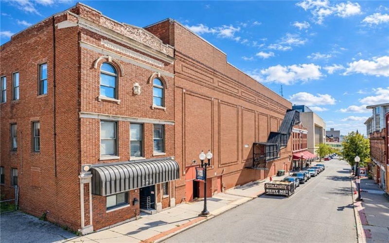 129 Pennsylvania Ave, Greensburg, 15601, ,Commercial-industrial-business,For Sale,Pennsylvania Ave,1779883