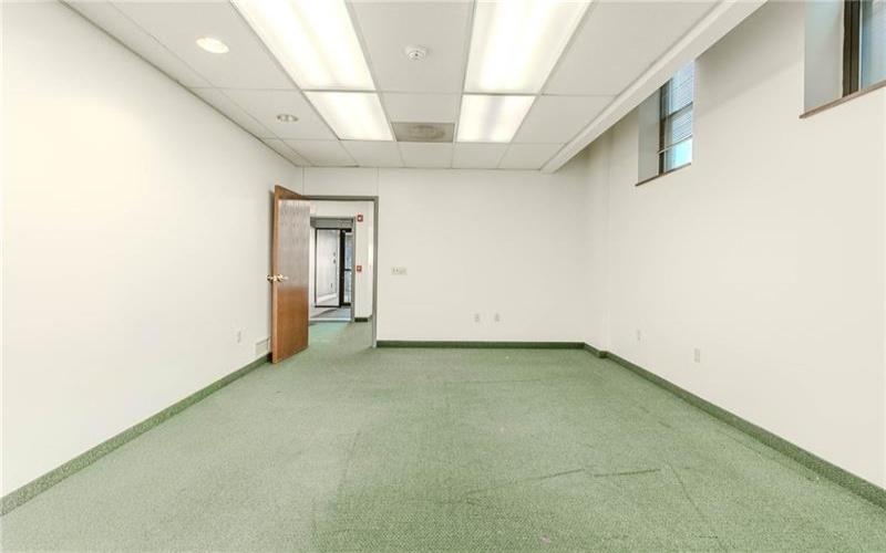 129 Pennsylvania Ave, Greensburg, 15601, ,Commercial-industrial-business,For Sale,Pennsylvania Ave,1779883